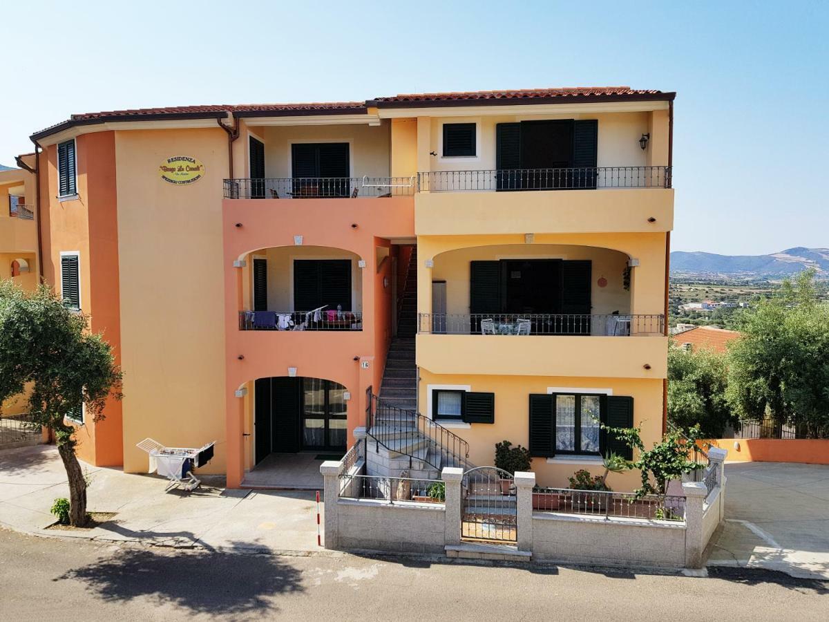 Borgo Lu Canali Da Gavino Apartment Badesi Bagian luar foto