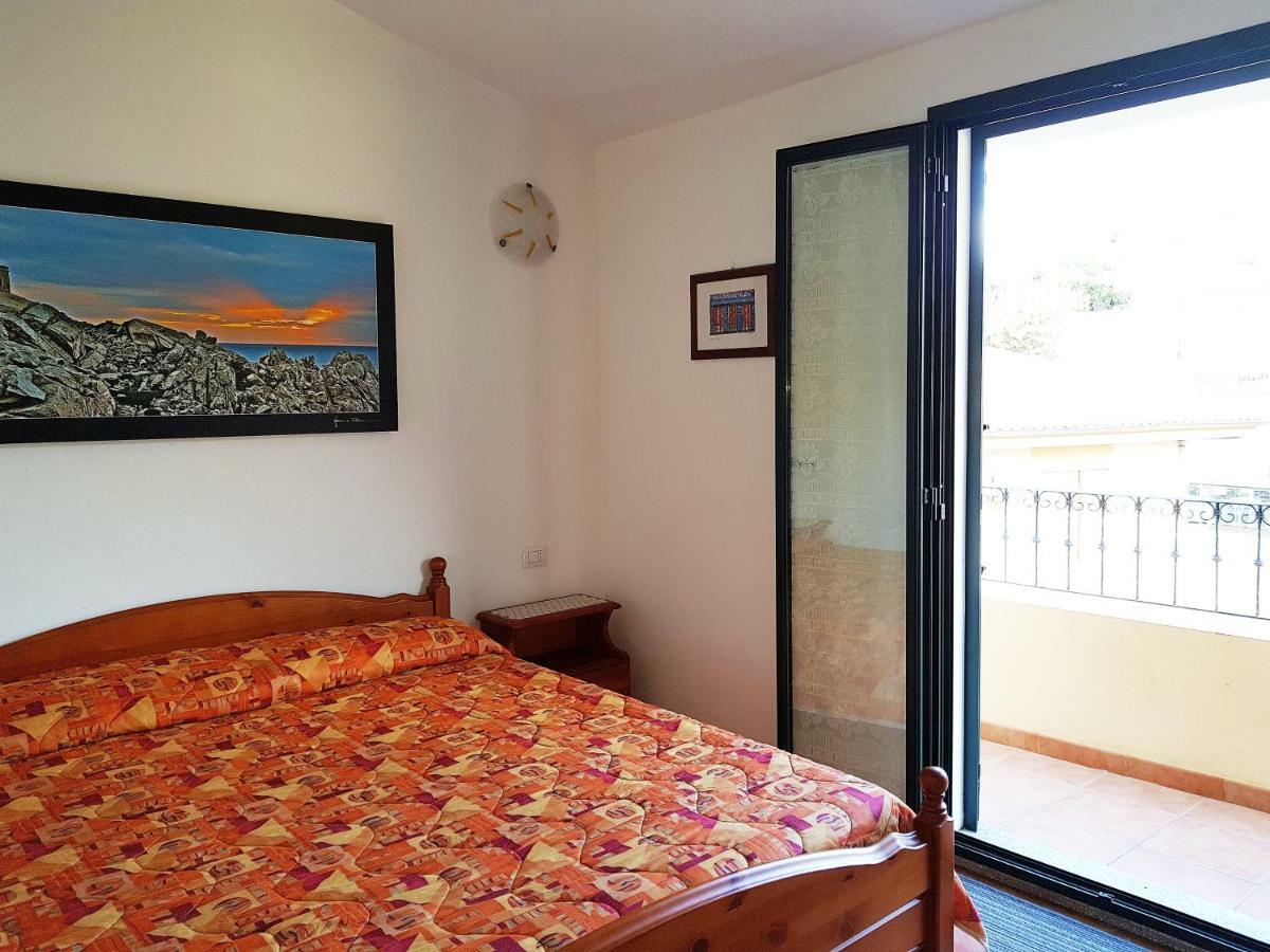 Borgo Lu Canali Da Gavino Apartment Badesi Bagian luar foto